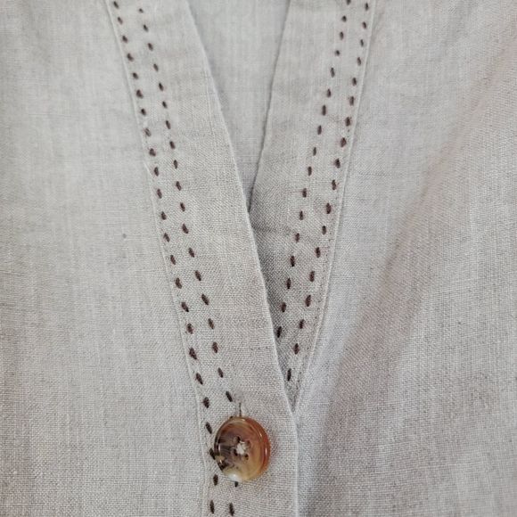 E-col-o-gie 100% Linen Button Down Top - Picture 4 of 15